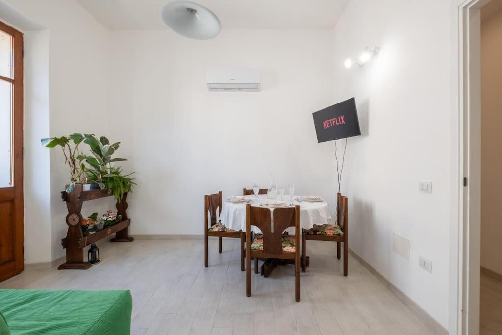 Casa Ofride -Centro-Poetto 10 Min-Wi-Fi-Netflix Lejlighed Cagliari Eksteriør billede