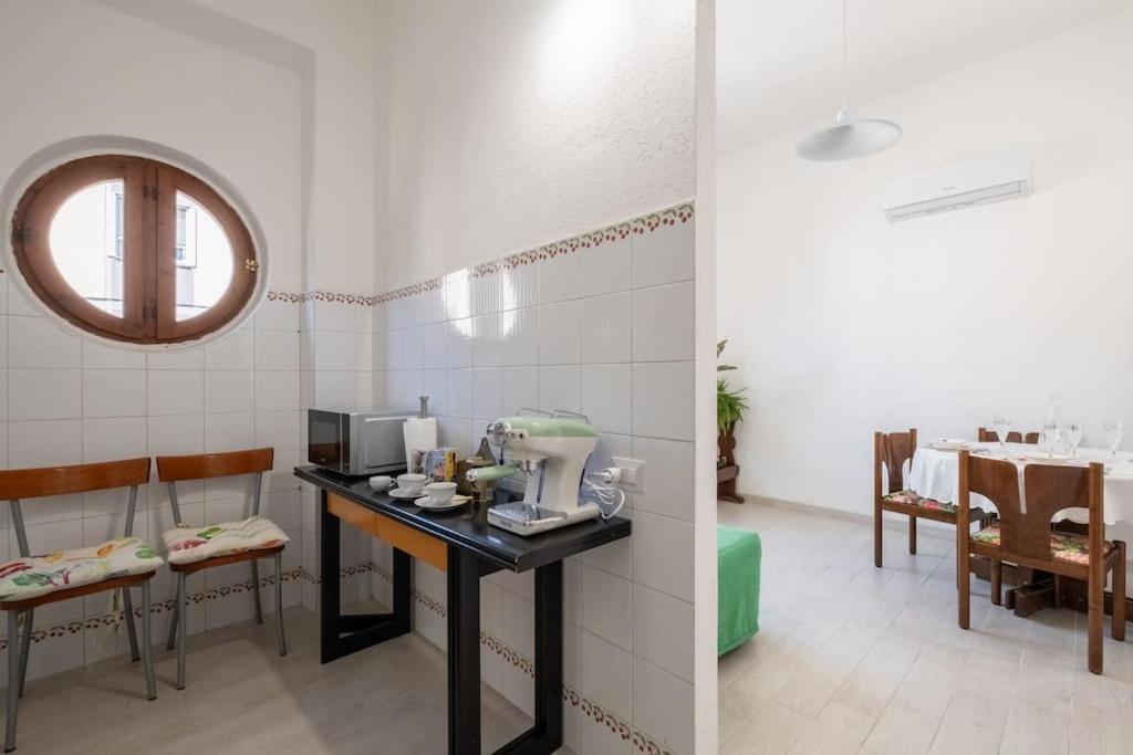 Casa Ofride -Centro-Poetto 10 Min-Wi-Fi-Netflix Lejlighed Cagliari Eksteriør billede